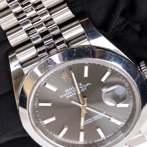 ROLEX DATEJUST 41 REF. 126300 SLATE DIAL SMOOTH BEZEL JUBILEE (2025)