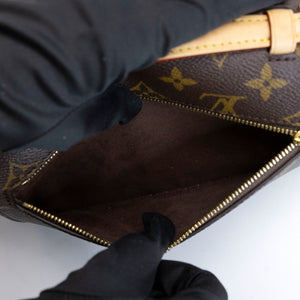 LOUIS VUITTON POCHETTE METIS EAST WEST MONOGRAM CANVAS GHW (MICROCHIP)