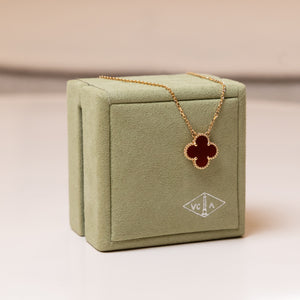 VAN CLEEF & ARPELS VINTAGE ALHAMBRA PENDANT 18K YELLOW GOLD
