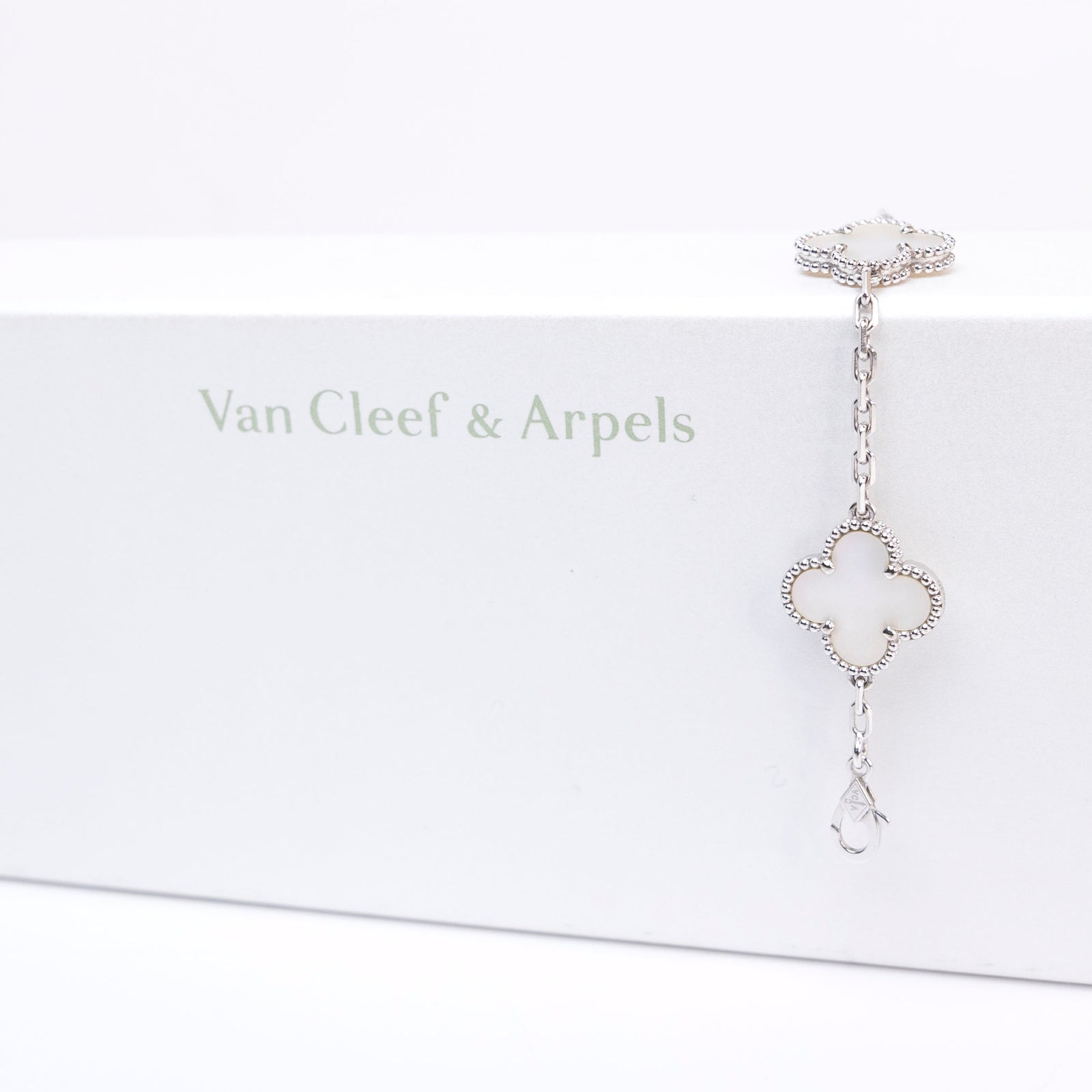 VAN CLEEF & ARPELS VINTAGE ALHAMBRA BRACELET , 5 MOTIF , 18K WHITE GOLD , MOTHER OF PEARL