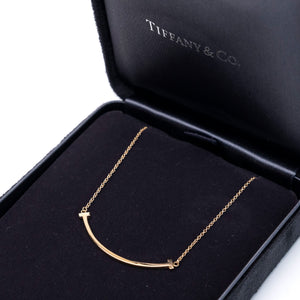 TIFFANY & CO. TIFFANY T SMILE PENDANT IN YELLOW GOLD