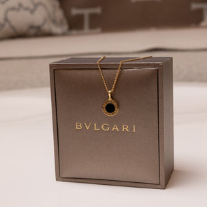 BVLGARI 18K YELLOW GOLD NECKLACE WITH ONYX