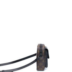 LOUIS VUITTON CHRISTOPHER WEARABLE WALLET MONOGRAM BLACK HARDWARE (MICROCHIP)