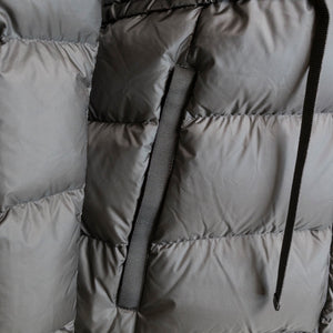 MONCLER BANNEC LONG PUFFER JACKET GREY SIZE 1