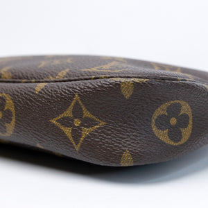 LOUIS VUITTON VINTAGE MINI POCHETTE MONOGRAM CANVAS GHW