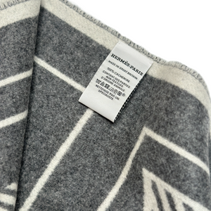HERMES CASAQUE LETTRES AU CARRE MUFFLER 30*160CM
