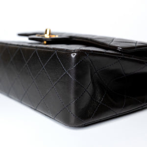 CHANEL VINTAGE MEDIUM CLASSIC FLAP LAMB SKIN GHW