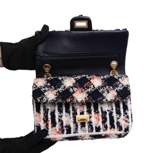 CHANEL 2.55 TWEED HANDBAG MULTICOLOR TWEED / LAMBSKIN LEATHER GHW