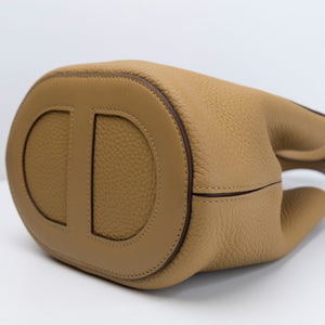 HERMES IN-THE-LOOP 18 BAG BISCUIT CLEMENCE GHW STAMP B