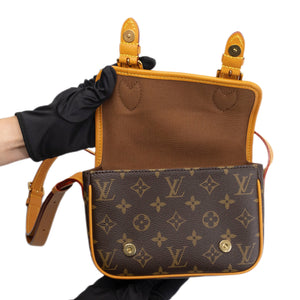 LOUIS VUITTON SATCHEL WEARABLE WALLET MONOGRAM GHW (MICROCHIP)