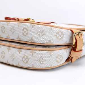 LOUIS VUITTON SAUMUR BB OTHER MONOGRAM CANVAS MASTIC CREAM GHW (MICROCHIP)