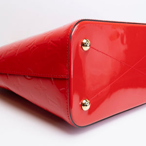 LOUIS VUITTON VERNIS MONTEBELLO MM BAG RED GHW