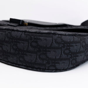 CHRISTIAN DIOR SADDLE SMALL MESSENGER BAG BLACK OBLIQUE JACQUARD / GRAINED CALFSKIN MULTICOLOUR HARDWARE