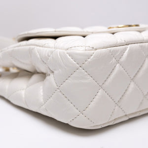 CHANEL 23C SMALL WHITE SHINY CALFSKIN HOBO BAG GHW