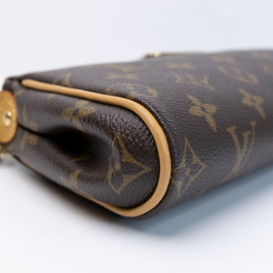 LOUIS VUITTON EVA POCHETTE MONOGRAM CANVAS GHW (MICROCHIP)
