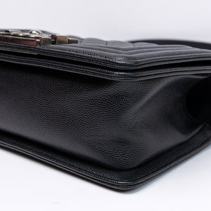CHANEL SMALL CHEVRON LE BOY CALFSKIN BLACK SHW (MICROCHIP)