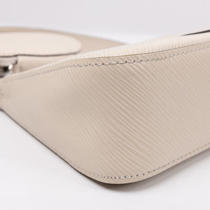 LOUIS VUITTON MARELLINI QUARTZ WHITE EPI LEATHER SHW