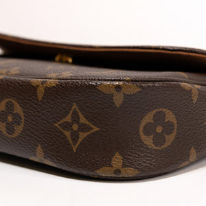LOUIS VUITTON IVY WALLET OF CHAIN MONOGRAM CANVAS GHW