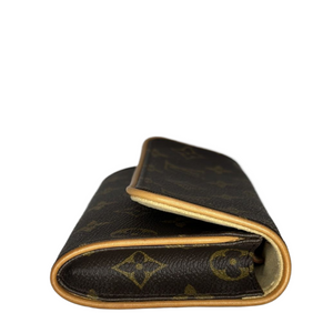 LOUIS VUITTON Pochette Twin PM Monogram M51852