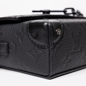 LOUIS VUITTON STEAMER WEARABLE WALLET BLACK BHW