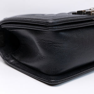 CHANEL SMALL CHEVRON LE BOY CALFSKIN BLACK SHW (MICROCHIP)