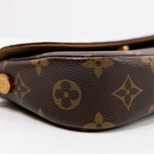 LOUIS VUITTON IVY WALLET ON CHAIN MONOGRAM CANVAS GHW