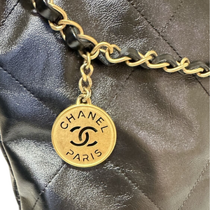 CHANEL 22 BAG MEDIUM SIZE BLACK GHW