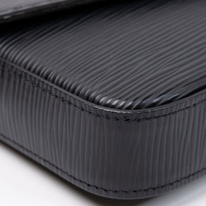LOUIS VUITTON FELICIE POCHETTE BLACK EPI LEATHER SHW