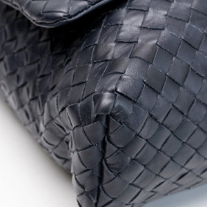 BOTTEGA VENETA INTRECCIATO MESSENGER BAG BLACK BLACK HARDWARE