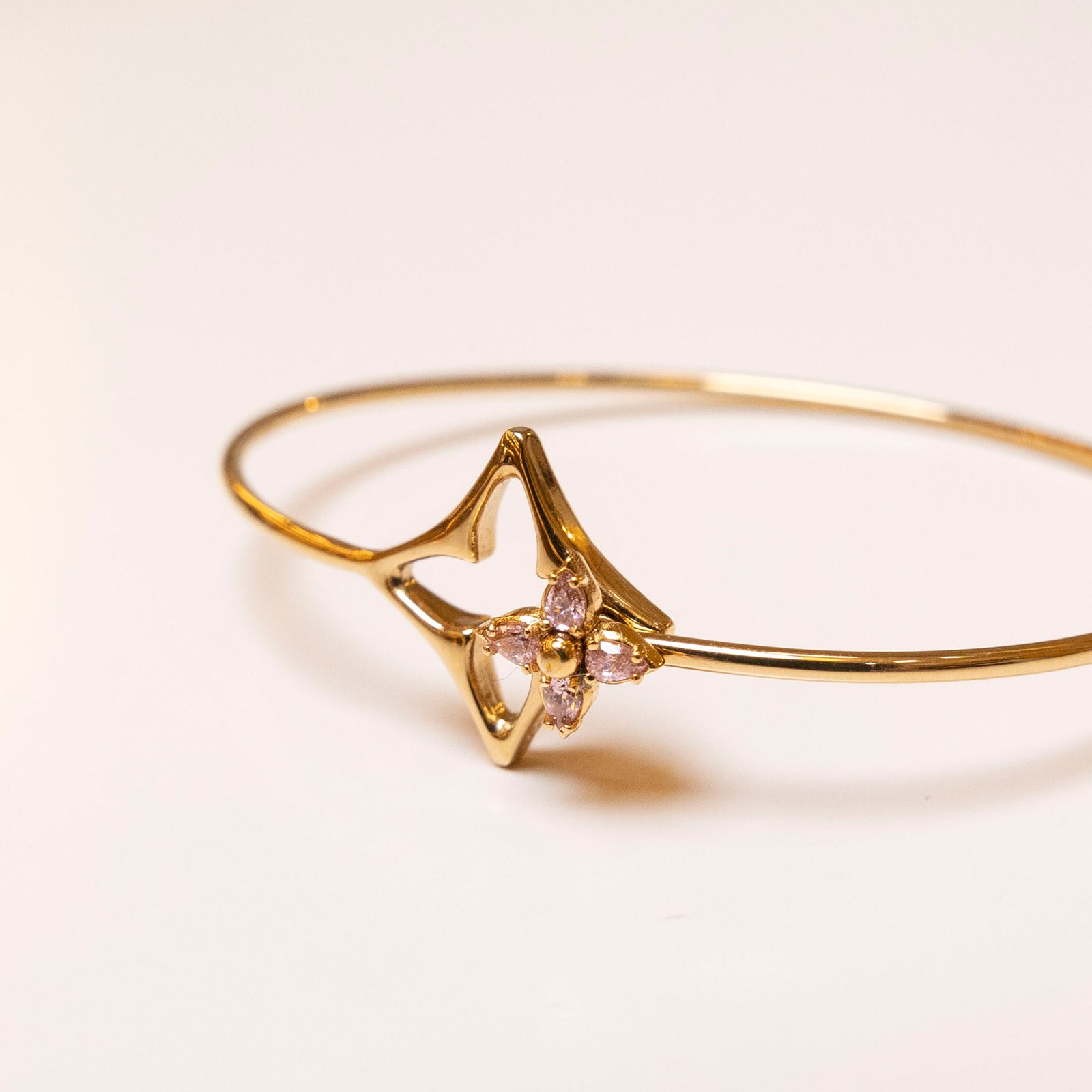 LOUIS VUITTON FLOWERGRAM STRASS BRACELET GOLD TONE HARDWARE