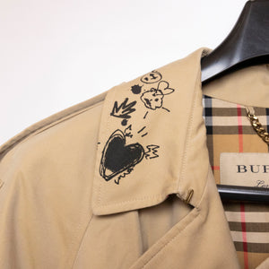 BURBERRY SKETCH PRINT TRENCH COAT BROWN / MULTICOLOURED