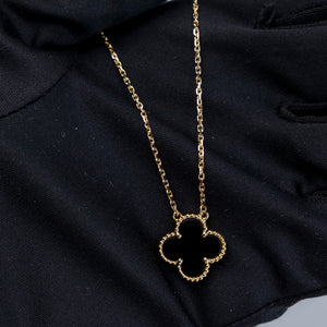 VAN CLEEF & ARPELS VINTAGE ALHAMBRA PENDANT BLACK ONYX / 18K YELLOW GOLD