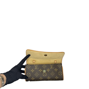 LOUIS VUITTON Pochette Twin PM Monogram M51852