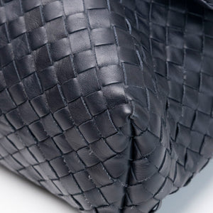 BOTTEGA VENETA INTRECCIATO MESSENGER BAG BLACK BLACK HARDWARE