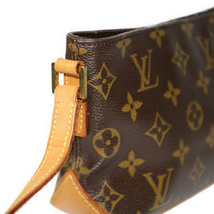 LOUIS VUITTON TROTTEUR LEATHER SHOULDER BAG M51240