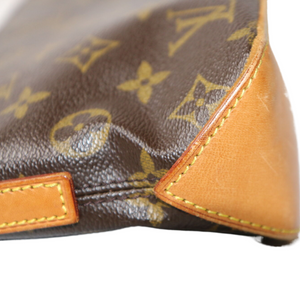 LOUIS VUITTON TROTTEUR LEATHER SHOULDER BAG M51240